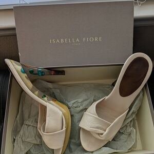 Isabella Fiore Women's Cream Sandals 8M